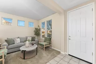 5013 Millner Way, Elk Grove, CA 95757 - Photo 6