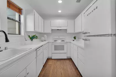 2410 G Street #C, Sacramento, CA 95816 - Photo 14