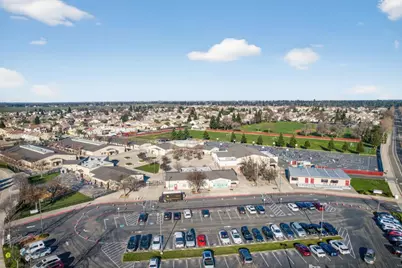 9909 Blue Lupine Place, Elk Grove, CA 95757 - Photo 46