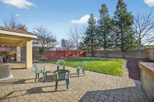 9909 Blue Lupine Pl, Elk Grove, CA 95757 - Photo 36