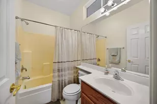 9909 Blue Lupine Pl, Elk Grove, CA 95757 - Photo 18