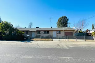 624 Bowlen Dr, West Sacramento, CA 95605 - Photo 1