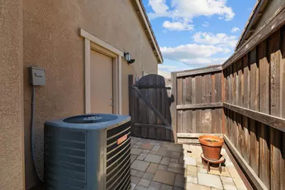 4504 Villa Del Paso Lane, Sacramento, CA 95834 - Photo 30