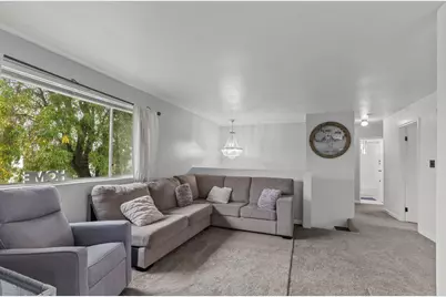 10414 Reymouth Avenue, Rancho Cordova, CA 95670 - Photo 6