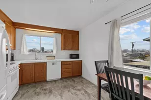 10414 Reymouth Ave, Rancho Cordova, CA 95670 - Photo 8