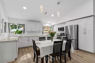 15 Azorean Ct, Sacramento, CA 95833 - Photo 8
