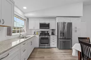 15 Azorean Ct, Sacramento, CA 95833 - Photo 10