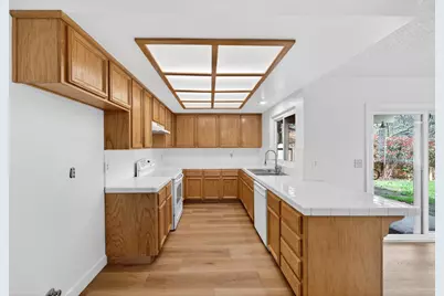 7134 Mathis Court, Citrus Heights, CA 95610 - Photo 8