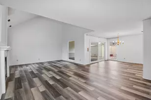 839 Lake Front Dr, Sacramento, CA 95831 - Photo 8