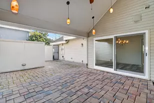 839 Lake Front Dr, Sacramento, CA 95831 - Photo 16