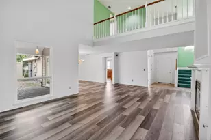 839 Lake Front Dr, Sacramento, CA 95831 - Photo 12