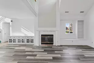 839 Lake Front Dr, Sacramento, CA 95831 - Photo 10