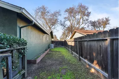 3212 Royalton Avenue, Modesto, CA 95350 - Photo 36