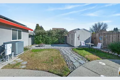 8682 Minoan Court, Elk Grove, CA 95624 - Photo 40