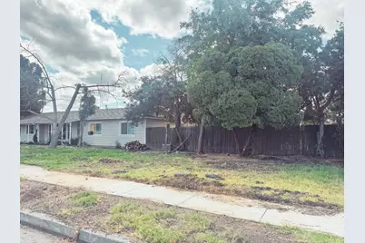 2373 Olive Street, Dos Palos, CA 93620 - Photo 4