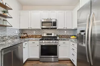 305 Esplanade Circle #305, Folsom, CA 95630 - Photo 4