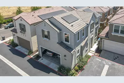 10448 Oboe Way, Elk Grove, CA 95757 - Photo 6