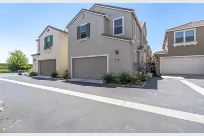 10448 Oboe Way, Elk Grove, CA 95757 - Photo 12