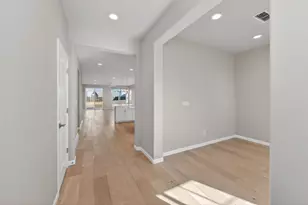 2431 Creekview Dr, Merced, CA 95340 - Photo 4