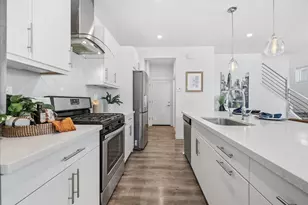 471 Tailoff Ln, Sacramento, CA 95818 - Photo 10