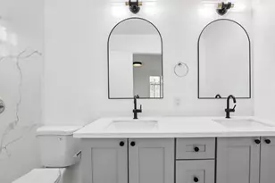 269 Lindley Dr, Sacramento, CA 95815 - Photo 12