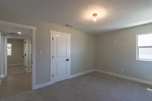 4941 Alcott Dr, Sacramento, CA 95820 - Photo 32