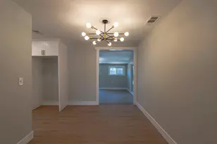 4941 Alcott Dr, Sacramento, CA 95820 - Photo 14