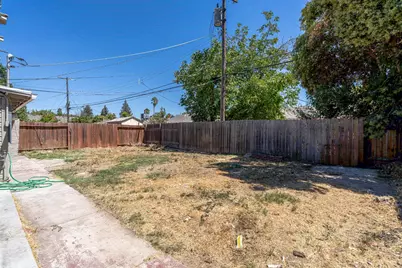 4941 Alcott Drive, Sacramento, CA 95820 - Photo 42