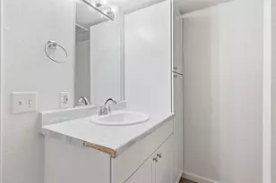 325 Standiford Ave, Modesto, CA 95350 - Photo 20