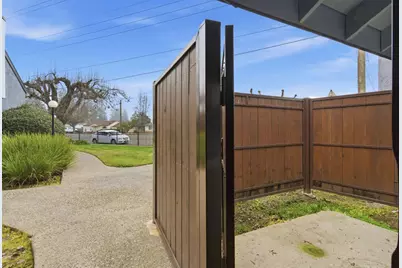 325 Standiford Avenue #29, Modesto, CA 95350 - Photo 22