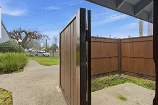 325 Standiford Ave, Modesto, CA 95350 - Photo 22