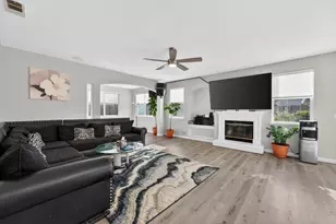 9479 Winding River Way, Elk Grove, CA 95624 - Photo 16