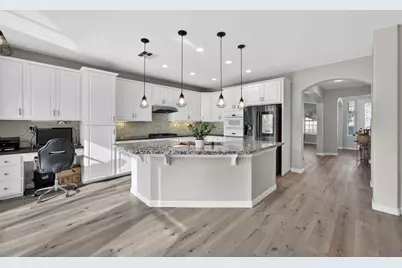 9479 Winding River Way, Elk Grove, CA 95624 - Photo 12