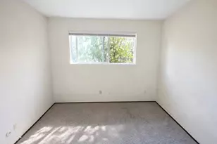 9128 Nasreen Dr, Sacramento, CA 95826 - Photo 8