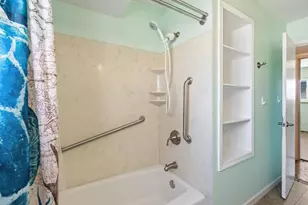 6613 Demaret Dr, Sacramento, CA 95822 - Photo 20