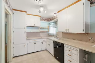 6613 Demaret Dr, Sacramento, CA 95822 - Photo 12