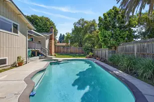 238 Jennifer Cir, Roseville, CA 95678 - Photo 18