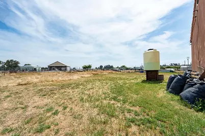 2803 Sharon Boulevard, Madera, CA 93638 - Photo 26