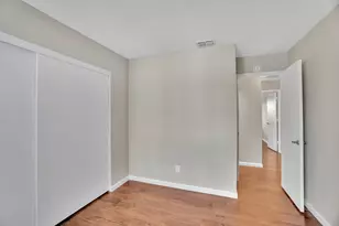 8001 Benz Ct, Sacramento, CA 95828 - Photo 32