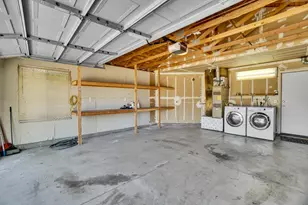 8001 Benz Ct, Sacramento, CA 95828 - Photo 34