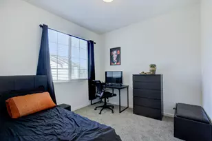 7835 Zaragoza walk, Sacramento, CA 95823 - Photo 22