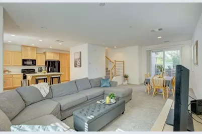 7835 Zaragoza Walk, Sacramento, CA 95823 - Photo 8