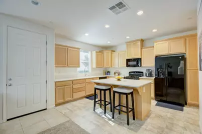 7835 Zaragoza Walk, Sacramento, CA 95823 - Photo 12