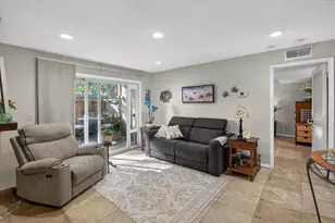 350 Del Verde, Sacramento, CA 95833 - Photo 4