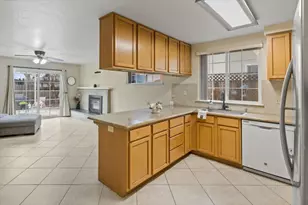 4631 Beechnut Way, Sacramento, CA 95823 - Photo 10