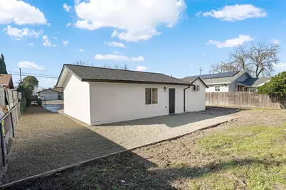 1928 S Olive Avenue, Stockton, CA 95215 - Photo 38