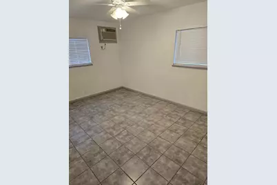 810 Lampasas, Sacramento, CA 95815 - Photo 16