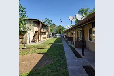 810 Lampasas, Sacramento, CA 95815 - Photo 6