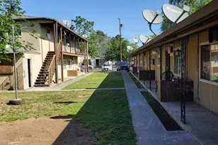 810 Lampasas, Sacramento, CA 95815 - Photo 6