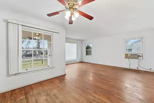 1127 W 19th St, Merced, CA 95340 - Photo 8